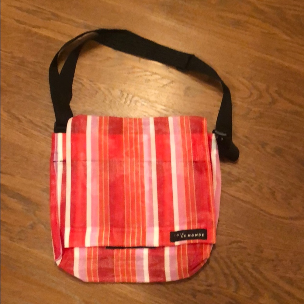 Small messenger beach bag